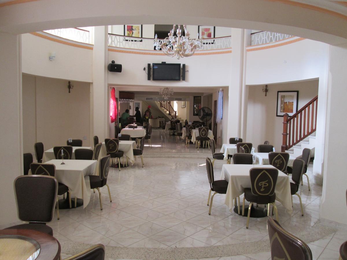 Hotel Tabarre 'S Palace ポルトープランス エクステリア 写真