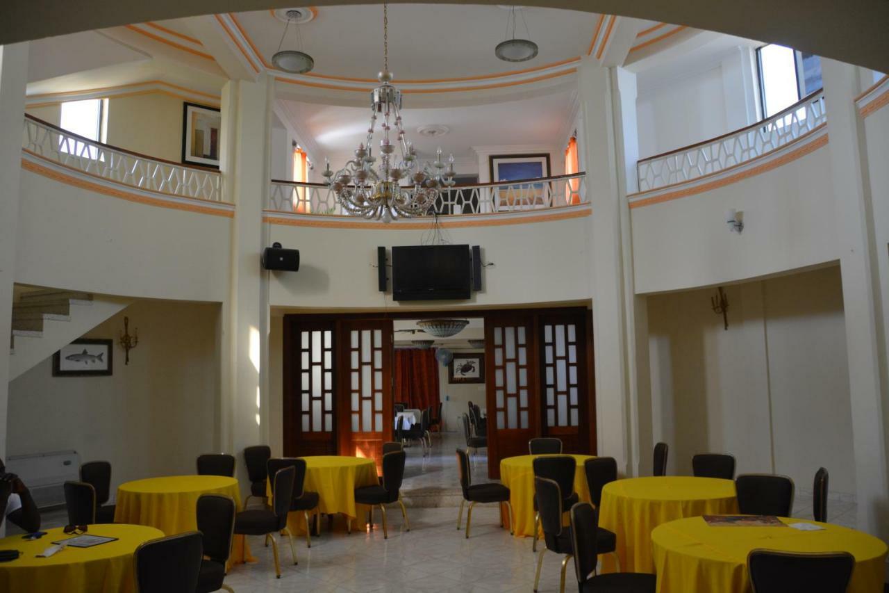 Hotel Tabarre 'S Palace ポルトープランス エクステリア 写真